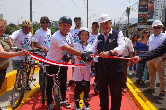 Alcalde de Surco inaugura la renovada ciclovía en la Av. Primavera