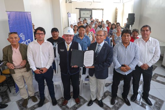 Vecinos de la urbanización Valle de Surco reciben la habilitación urbana de sus lotes después de 45 años